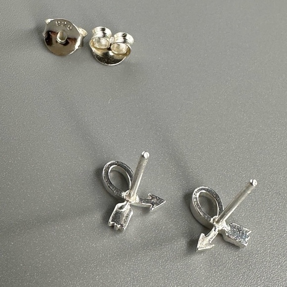 Sterling Silver Bent Arrow Tiny Stud Earrings - Picture 4 of 10
